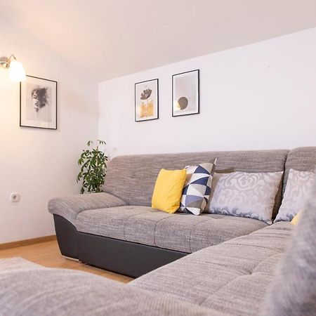 Apartman Ivo Kaštela Exteriör bild