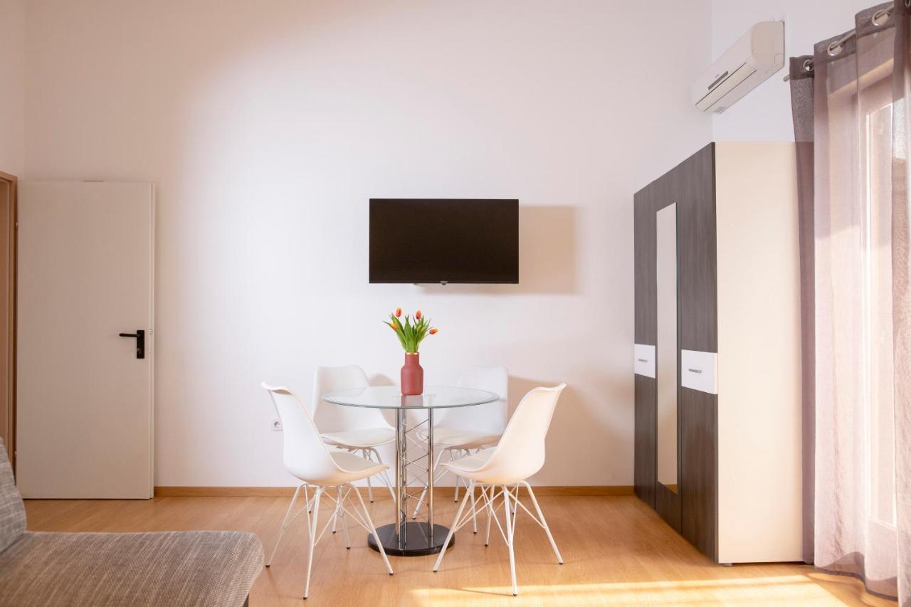 Apartman Ivo Kaštela Exteriör bild