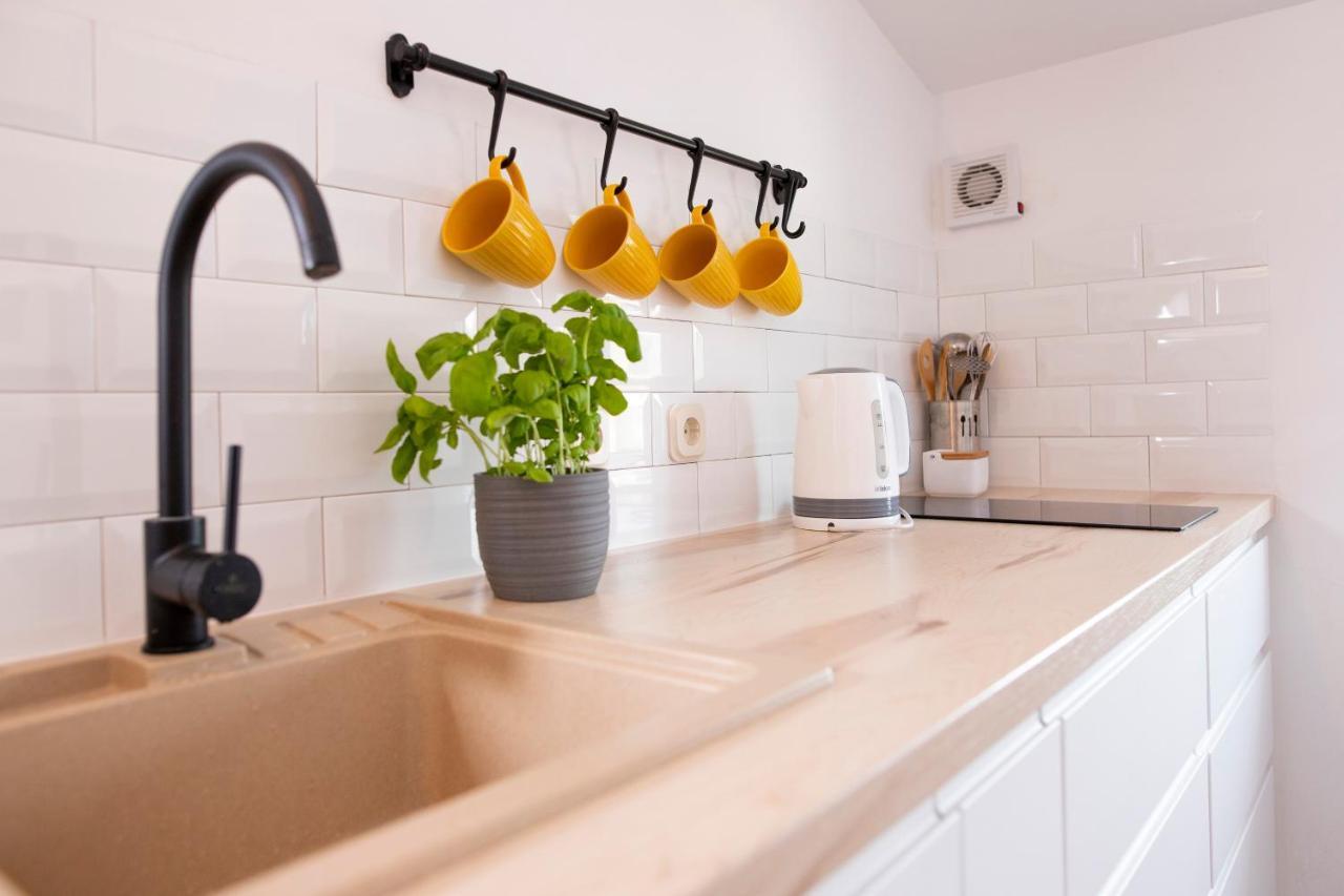 Apartman Ivo Kaštela Exteriör bild