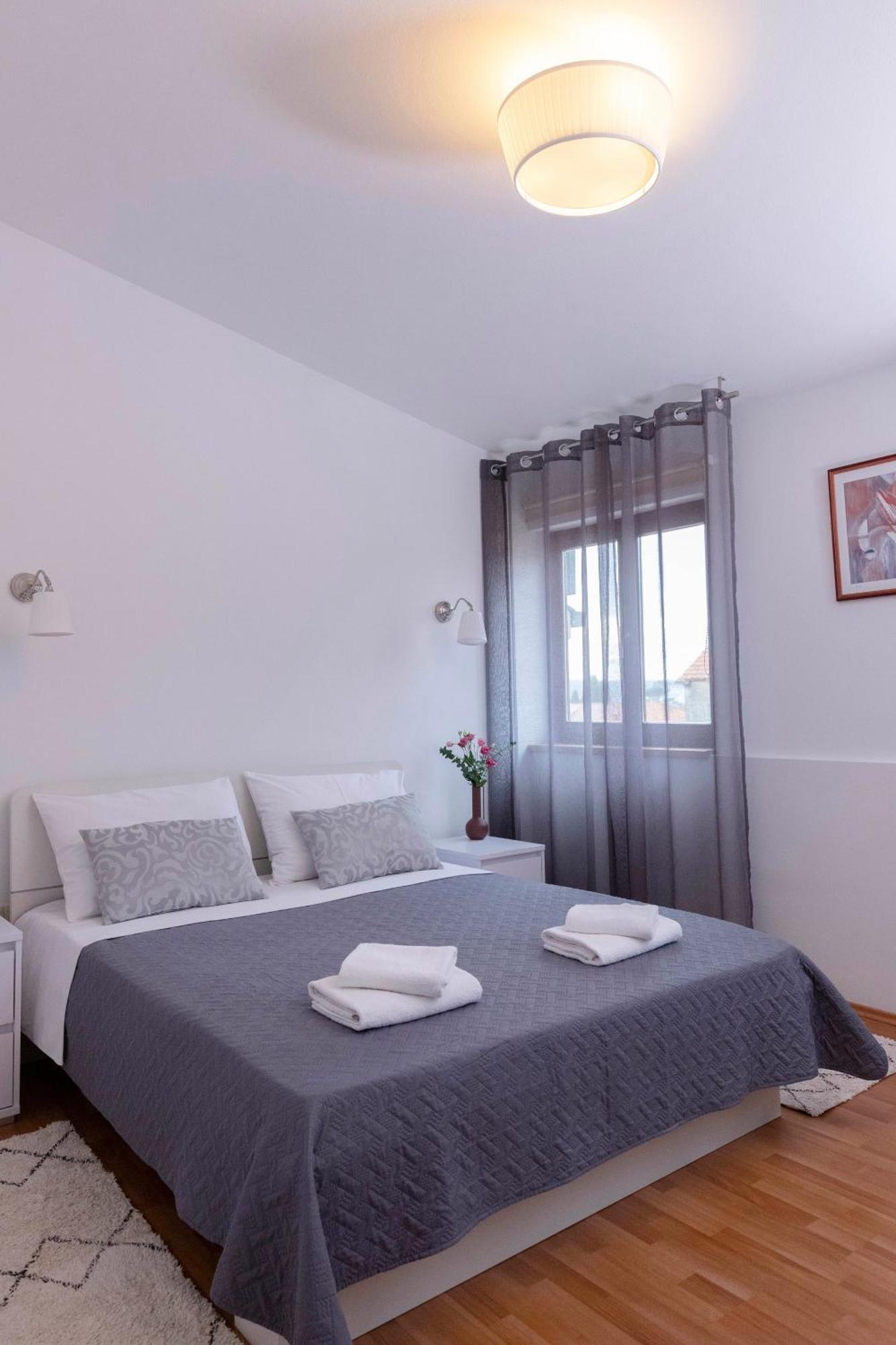 Apartman Ivo Kaštela Exteriör bild